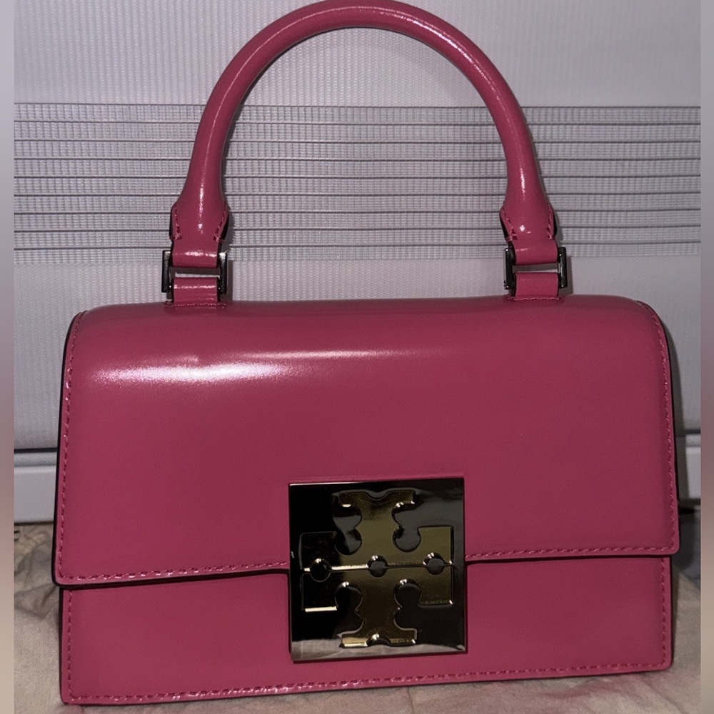 Authentic mini Tory Burch Pink Handbag with Silver Accent & crossbody strap